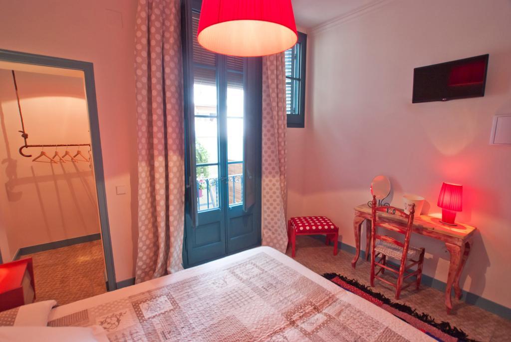 Hotel Hostal Chic Сан-Фаліу-да-Ґішулс Номер фото